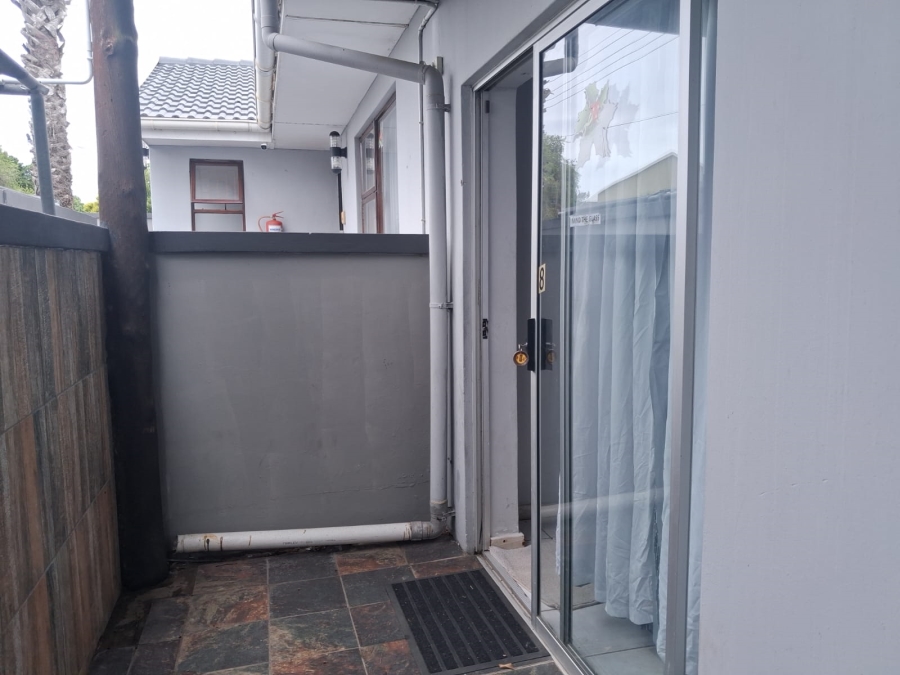 To Let 1 Bedroom Property for Rent in Gonubie North Eastern Cape